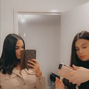 Meet your Posher, April